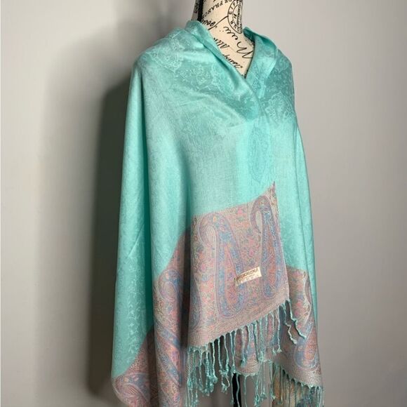 pashmina Accessories - NWOT Beautiful Multi Colored Pashmina